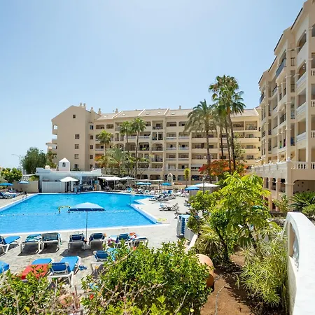 Lovely Communal Heated Pool أرونا